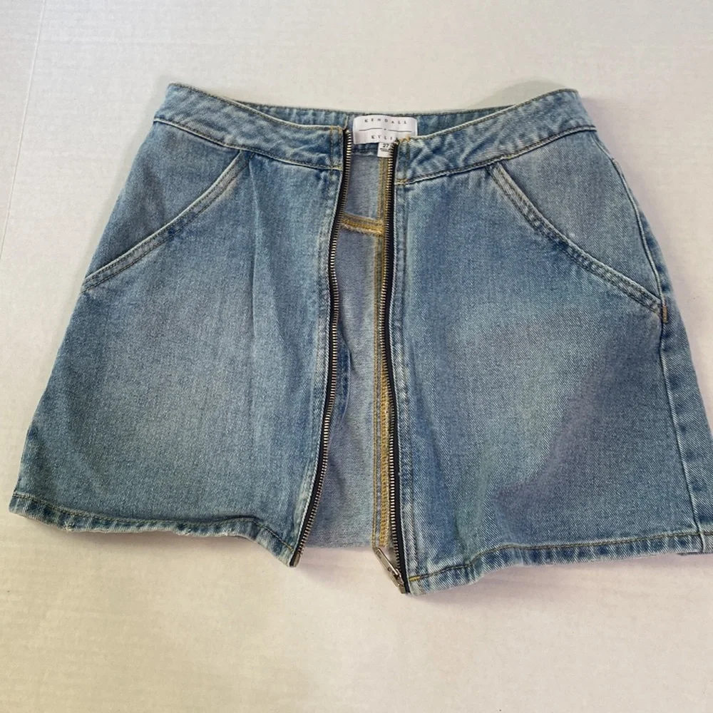 Kendall & Kylie for PacSun Zip up Denim Skirt - Picture 3 of 4